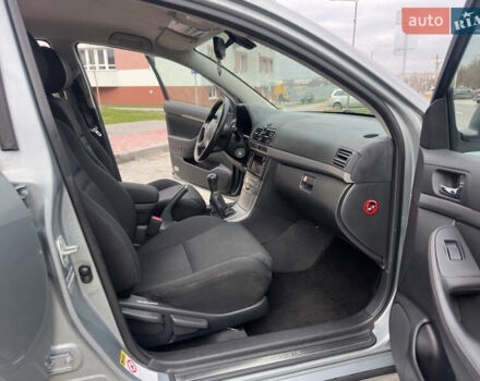 Серый Тойота Авенсис, объемом двигателя 1.8 л и пробегом 203 тыс. км за 7499 $, фото 31 на Automoto.ua