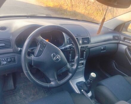 Серый Тойота Авенсис, объемом двигателя 0 л и пробегом 288 тыс. км за 6200 $, фото 7 на Automoto.ua