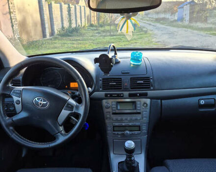 Серый Тойота Авенсис, объемом двигателя 2.23 л и пробегом 280 тыс. км за 5500 $, фото 7 на Automoto.ua