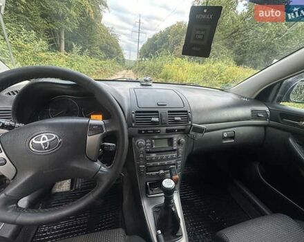 Сірий Тойота Авенсіс, об'ємом двигуна 2.2 л та пробігом 270 тис. км за 6900 $, фото 3 на Automoto.ua