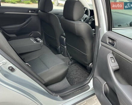 Сірий Тойота Авенсіс, об'ємом двигуна 1.8 л та пробігом 233 тис. км за 7700 $, фото 38 на Automoto.ua