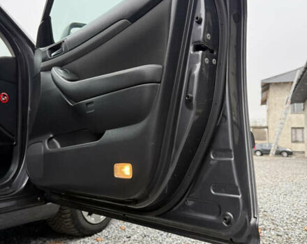 Серый Тойота Авенсис, объемом двигателя 2 л и пробегом 194 тыс. км за 7800 $, фото 141 на Automoto.ua