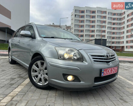 Серый Тойота Авенсис, объемом двигателя 1.8 л и пробегом 203 тыс. км за 7499 $, фото 1 на Automoto.ua