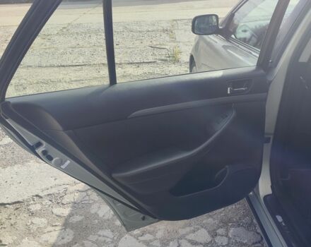 Серый Тойота Авенсис, объемом двигателя 2 л и пробегом 325 тыс. км за 5700 $, фото 9 на Automoto.ua
