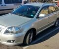 Серый Тойота Авенсис, объемом двигателя 2 л и пробегом 289 тыс. км за 5500 $, фото 1 на Automoto.ua