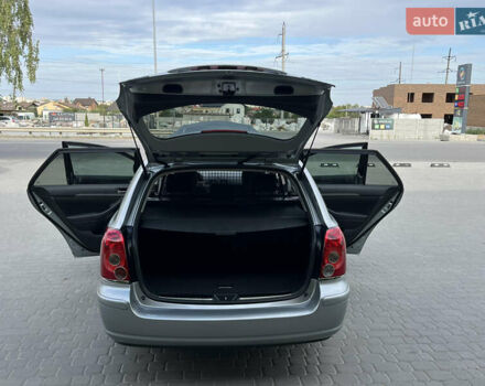 Сірий Тойота Авенсіс, об'ємом двигуна 1.8 л та пробігом 233 тис. км за 7700 $, фото 11 на Automoto.ua