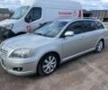 Серый Тойота Авенсис, объемом двигателя 2 л и пробегом 230 тыс. км за 3500 $, фото 1 на Automoto.ua