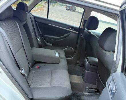 Серый Тойота Авенсис, объемом двигателя 2.2 л и пробегом 300 тыс. км за 3400 $, фото 17 на Automoto.ua