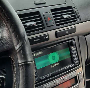 Серый Тойота Авенсис, объемом двигателя 2.2 л и пробегом 328 тыс. км за 7400 $, фото 10 на Automoto.ua