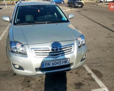 Серый Тойота Авенсис, объемом двигателя 2 л и пробегом 289 тыс. км за 5500 $, фото 4 на Automoto.ua