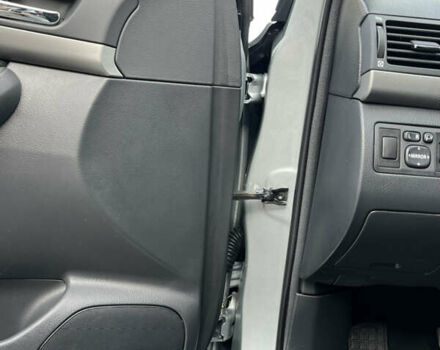 Сірий Тойота Авенсіс, об'ємом двигуна 1.8 л та пробігом 233 тис. км за 7700 $, фото 22 на Automoto.ua