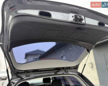 Серый Тойота Авенсис, объемом двигателя 2 л и пробегом 194 тыс. км за 7800 $, фото 124 на Automoto.ua