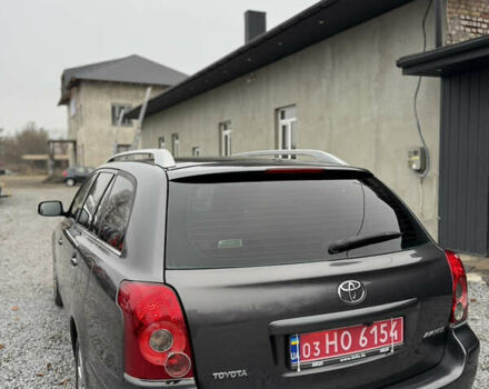 Серый Тойота Авенсис, объемом двигателя 2 л и пробегом 194 тыс. км за 7800 $, фото 8 на Automoto.ua