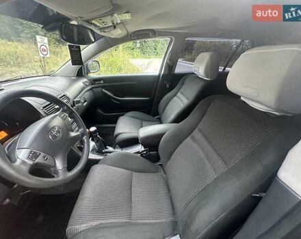Сірий Тойота Авенсіс, об'ємом двигуна 2.2 л та пробігом 270 тис. км за 6900 $, фото 9 на Automoto.ua
