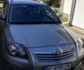 Сірий Тойота Авенсіс, об'ємом двигуна 2 л та пробігом 409 тис. км за 7000 $, фото 1 на Automoto.ua