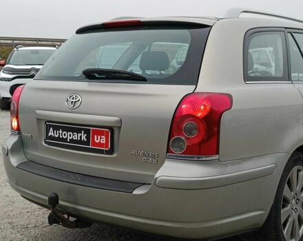 Серый Тойота Авенсис, объемом двигателя 2 л и пробегом 353 тыс. км за 6450 $, фото 9 на Automoto.ua