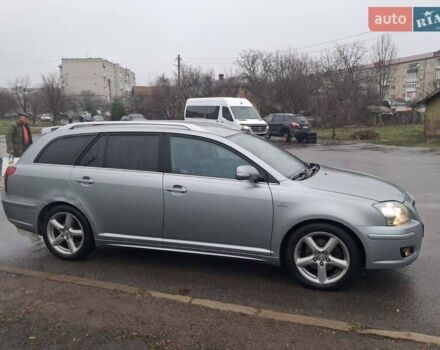 Серый Тойота Авенсис, объемом двигателя 2.23 л и пробегом 300 тыс. км за 4300 $, фото 1 на Automoto.ua