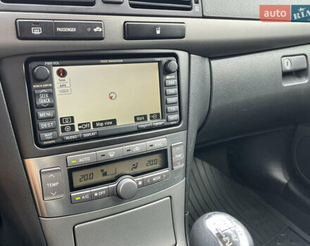 Сірий Тойота Авенсіс, об'ємом двигуна 1.8 л та пробігом 233 тис. км за 7700 $, фото 53 на Automoto.ua