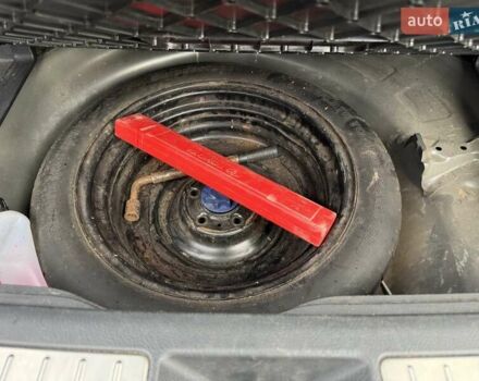 Серый Тойота Авенсис, объемом двигателя 2.23 л и пробегом 340 тыс. км за 4500 $, фото 9 на Automoto.ua