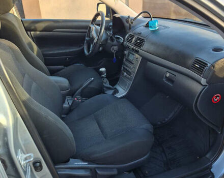 Серый Тойота Авенсис, объемом двигателя 2.23 л и пробегом 280 тыс. км за 5500 $, фото 8 на Automoto.ua