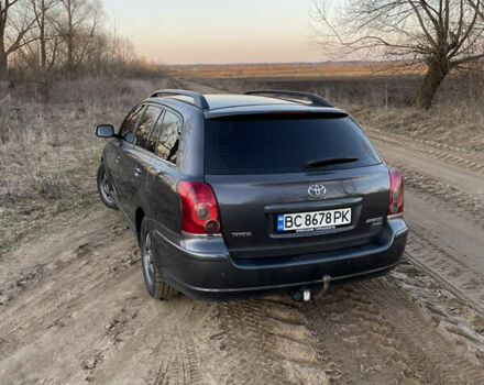 Серый Тойота Авенсис, объемом двигателя 2 л и пробегом 312 тыс. км за 6000 $, фото 8 на Automoto.ua
