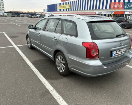 Серый Тойота Авенсис, объемом двигателя 1.79 л и пробегом 210 тыс. км за 7300 $, фото 3 на Automoto.ua