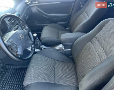 Сірий Тойота Авенсіс, об'ємом двигуна 2 л та пробігом 295 тис. км за 6700 $, фото 18 на Automoto.ua