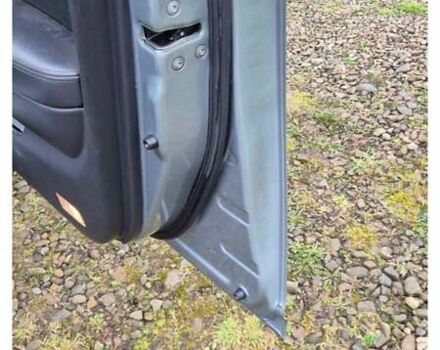 Серый Тойота Авенсис, объемом двигателя 2 л и пробегом 310 тыс. км за 6300 $, фото 2 на Automoto.ua