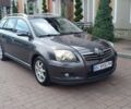 Серый Тойота Авенсис, объемом двигателя 2.2 л и пробегом 263 тыс. км за 5000 $, фото 1 на Automoto.ua