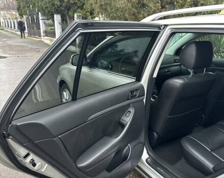 Серый Тойота Авенсис, объемом двигателя 2 л и пробегом 337 тыс. км за 6200 $, фото 20 на Automoto.ua