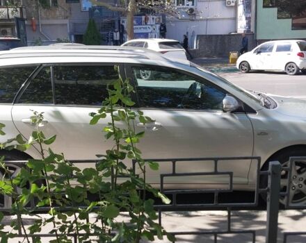 Серый Тойота Авенсис, объемом двигателя 2.2 л и пробегом 300 тыс. км за 6200 $, фото 2 на Automoto.ua