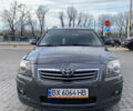 Серый Тойота Авенсис, объемом двигателя 2.2 л и пробегом 340 тыс. км за 5400 $, фото 1 на Automoto.ua