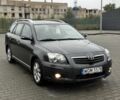 Серый Тойота Авенсис, объемом двигателя 2 л и пробегом 300 тыс. км за 2900 $, фото 1 на Automoto.ua
