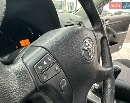 Серый Тойота Авенсис, объемом двигателя 1.8 л и пробегом 203 тыс. км за 7499 $, фото 19 на Automoto.ua