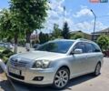 Серый Тойота Авенсис, объемом двигателя 2 л и пробегом 224 тыс. км за 6650 $, фото 1 на Automoto.ua