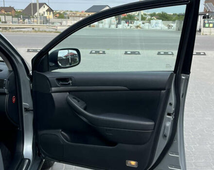 Сірий Тойота Авенсіс, об'ємом двигуна 1.8 л та пробігом 233 тис. км за 7700 $, фото 48 на Automoto.ua