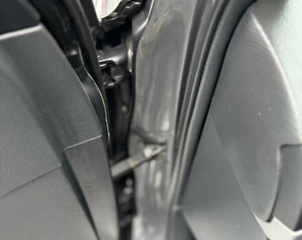 Серый Тойота Авенсис, объемом двигателя 2 л и пробегом 194 тыс. км за 7800 $, фото 125 на Automoto.ua