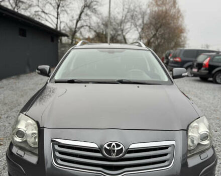 Серый Тойота Авенсис, объемом двигателя 2 л и пробегом 194 тыс. км за 7800 $, фото 6 на Automoto.ua