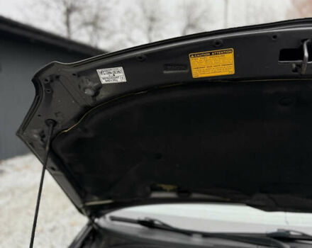 Серый Тойота Авенсис, объемом двигателя 2 л и пробегом 194 тыс. км за 7800 $, фото 73 на Automoto.ua