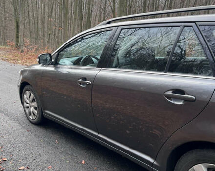 Серый Тойота Авенсис, объемом двигателя 2 л и пробегом 264 тыс. км за 5600 $, фото 6 на Automoto.ua