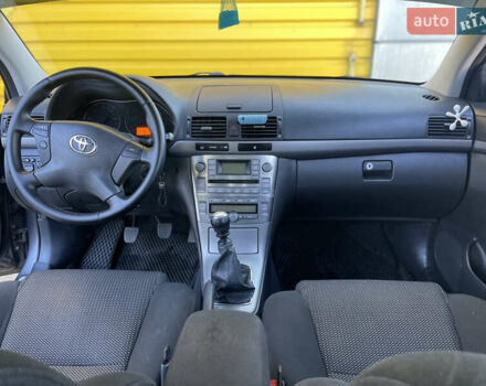 Сірий Тойота Авенсіс, об'ємом двигуна 2 л та пробігом 295 тис. км за 6700 $, фото 24 на Automoto.ua