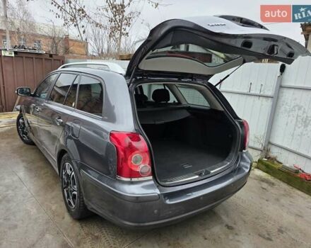 Серый Тойота Авенсис, объемом двигателя 2.2 л и пробегом 340 тыс. км за 3999 $, фото 23 на Automoto.ua