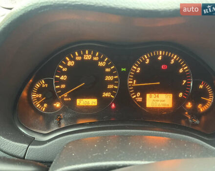 Серый Тойота Авенсис, объемом двигателя 1.79 л и пробегом 210 тыс. км за 7300 $, фото 4 на Automoto.ua