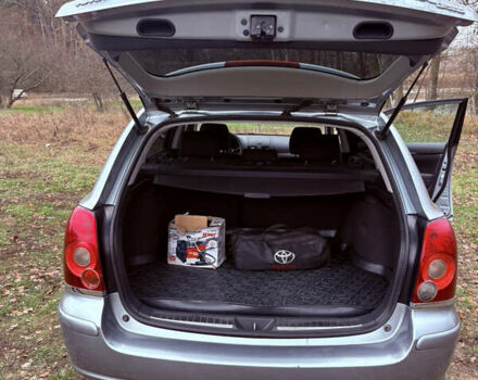 Серый Тойота Авенсис, объемом двигателя 2.2 л и пробегом 229 тыс. км за 6200 $, фото 12 на Automoto.ua