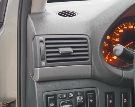 Серый Тойота Авенсис, объемом двигателя 2 л и пробегом 353 тыс. км за 6450 $, фото 23 на Automoto.ua