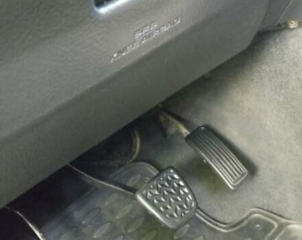 Сірий Тойота Авенсіс, об'ємом двигуна 2 л та пробігом 409 тис. км за 7000 $, фото 57 на Automoto.ua