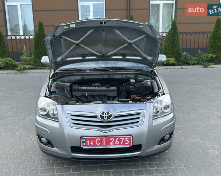 Сірий Тойота Авенсіс, об'ємом двигуна 1.8 л та пробігом 233 тис. км за 7700 $, фото 14 на Automoto.ua