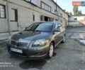 Серый Тойота Авенсис, объемом двигателя 2 л и пробегом 297 тыс. км за 6000 $, фото 1 на Automoto.ua