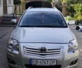 Сірий Тойота Авенсіс, об'ємом двигуна 2 л та пробігом 350 тис. км за 6500 $, фото 1 на Automoto.ua