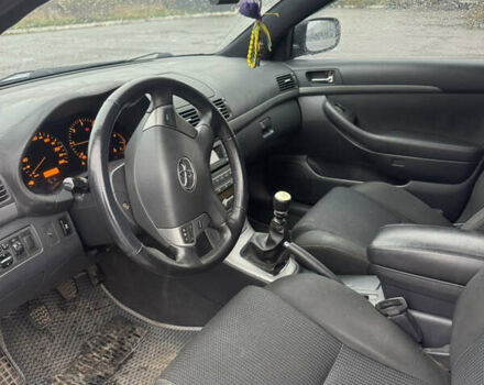 Серый Тойота Авенсис, объемом двигателя 2.2 л и пробегом 367 тыс. км за 6800 $, фото 14 на Automoto.ua